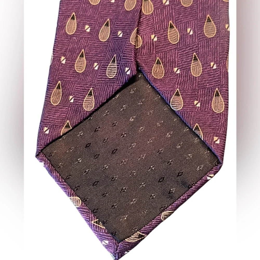 💜Purple BILL BLASS Vintage Patterned Men's Tie. Pure Silk. Made in Costa Rica